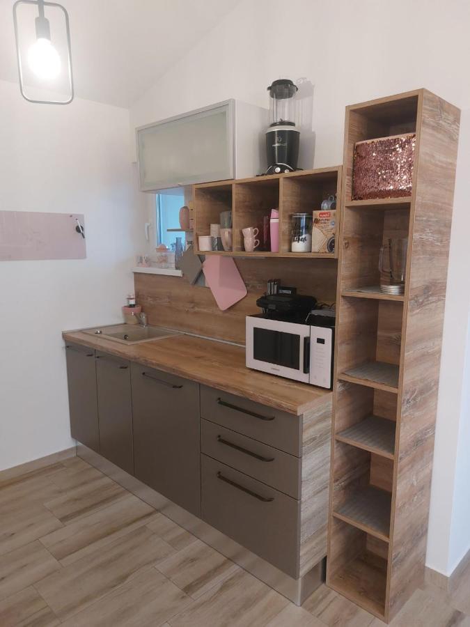 Apartment Mia 2 Banjol Esterno foto